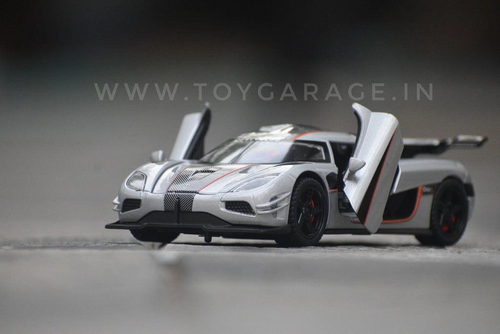 KOENIGSEGG  ONE 32