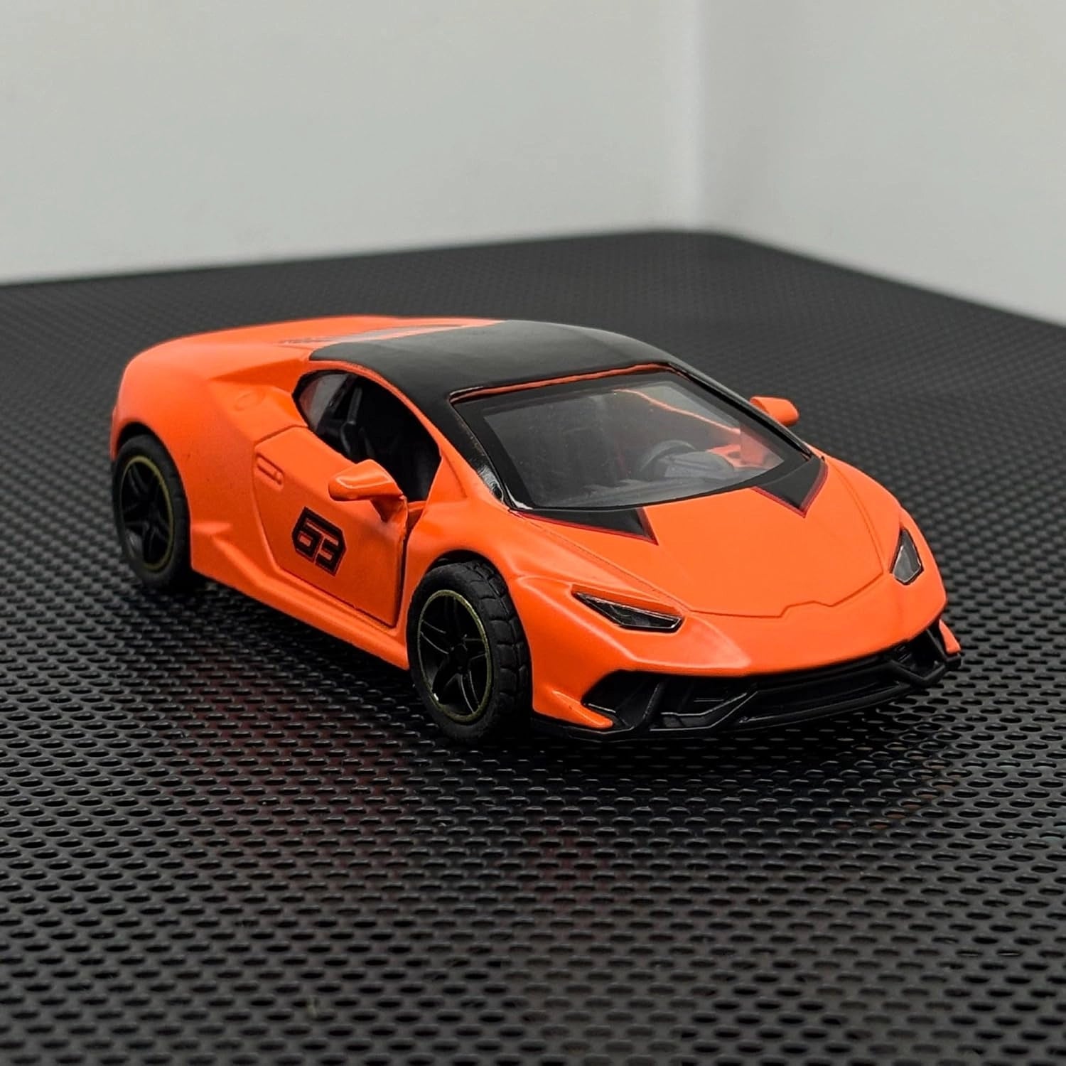 LAMBORGHINI
