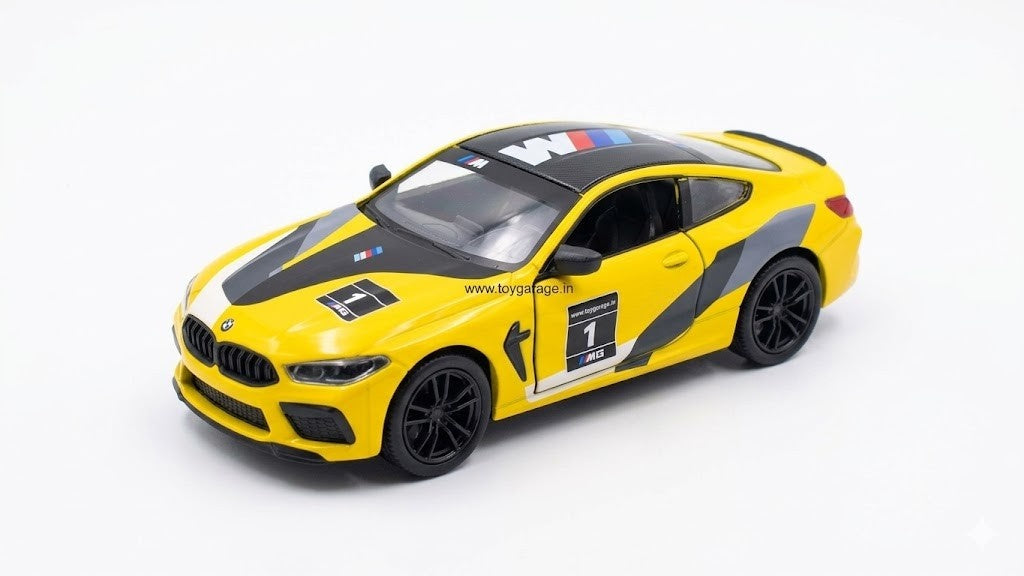 BMW M8  (KINSMART)