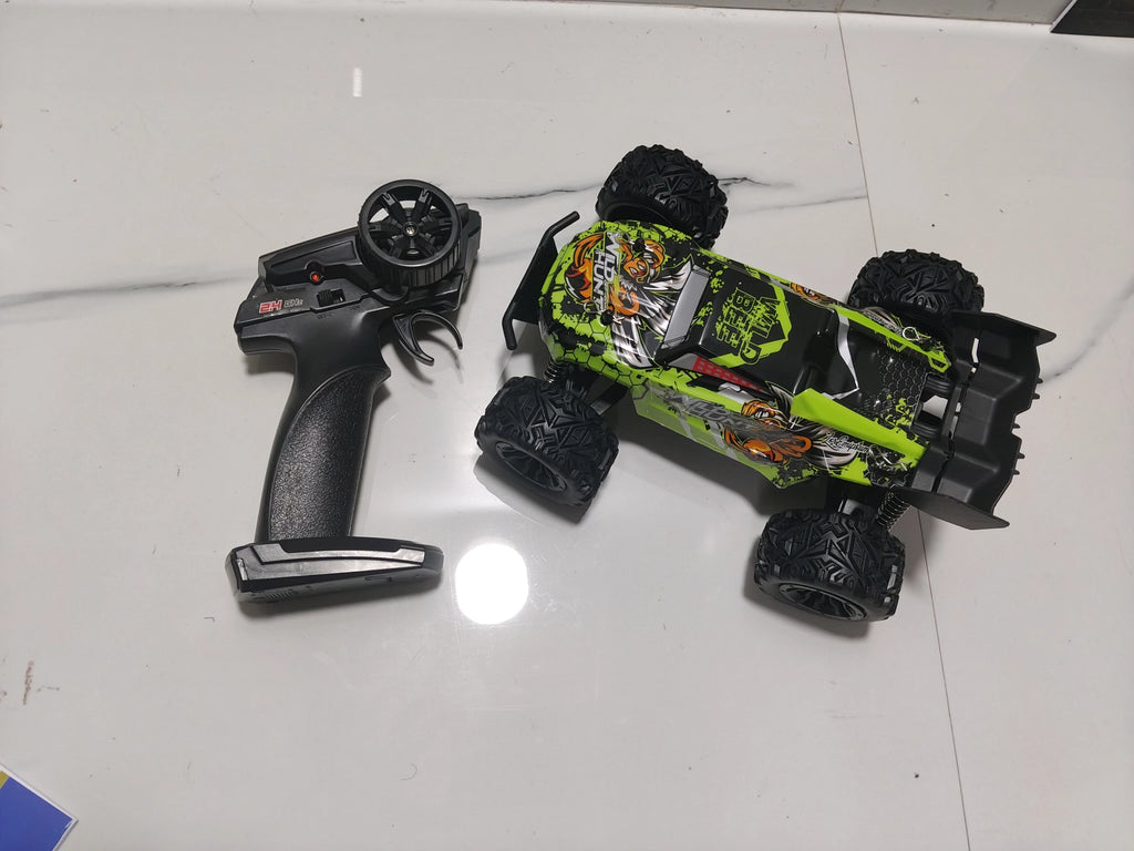 NO:14 MONSTER ENOZE REMOTE CAR