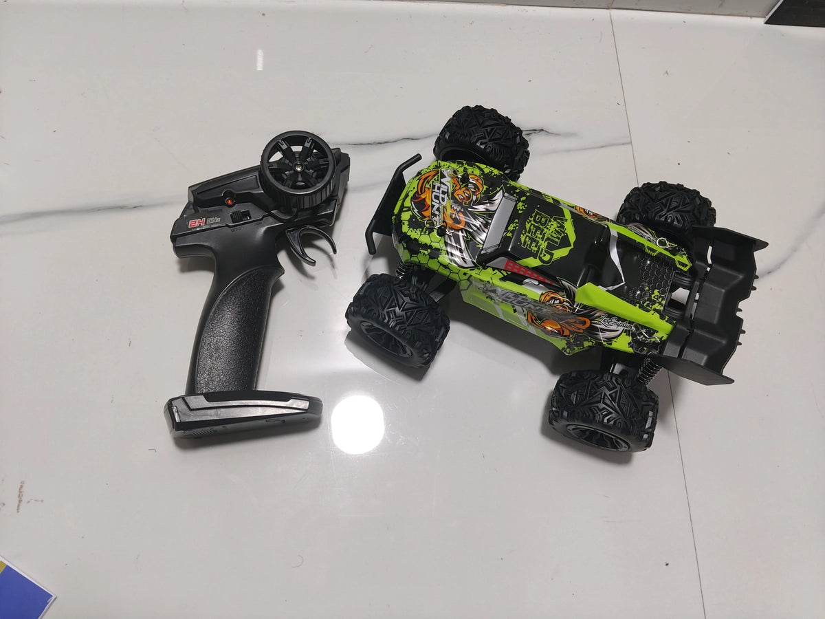 NO:14 MONSTER ENOZE REMOTE CAR