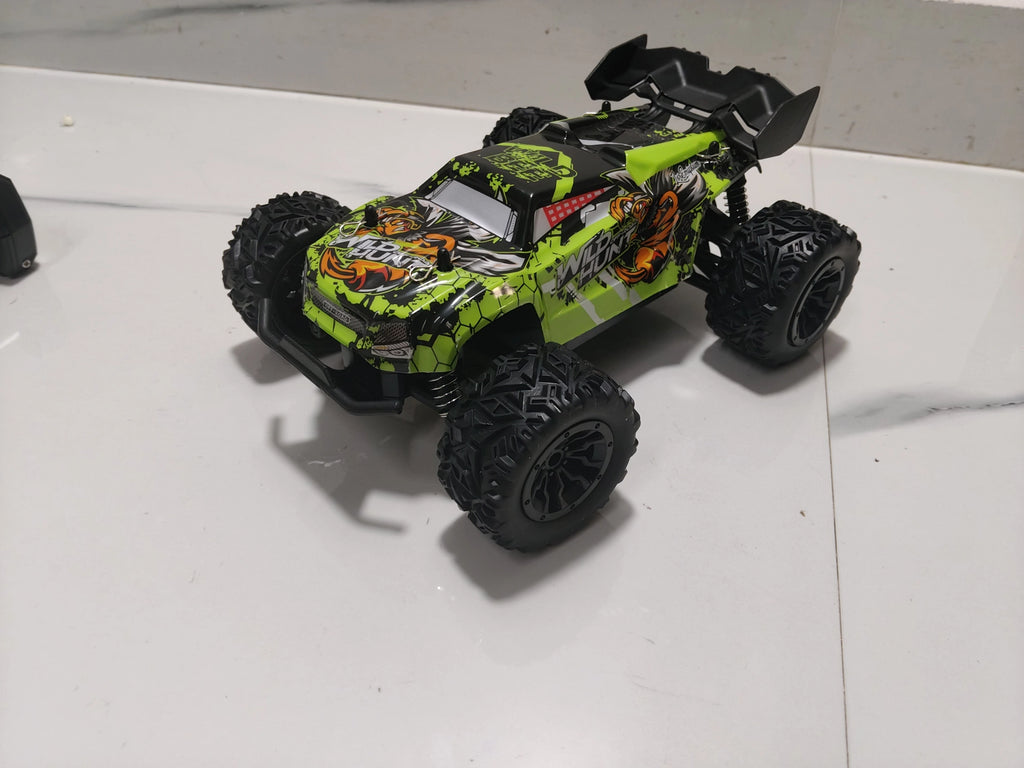 NO:14 MONSTER ENOZE REMOTE CAR