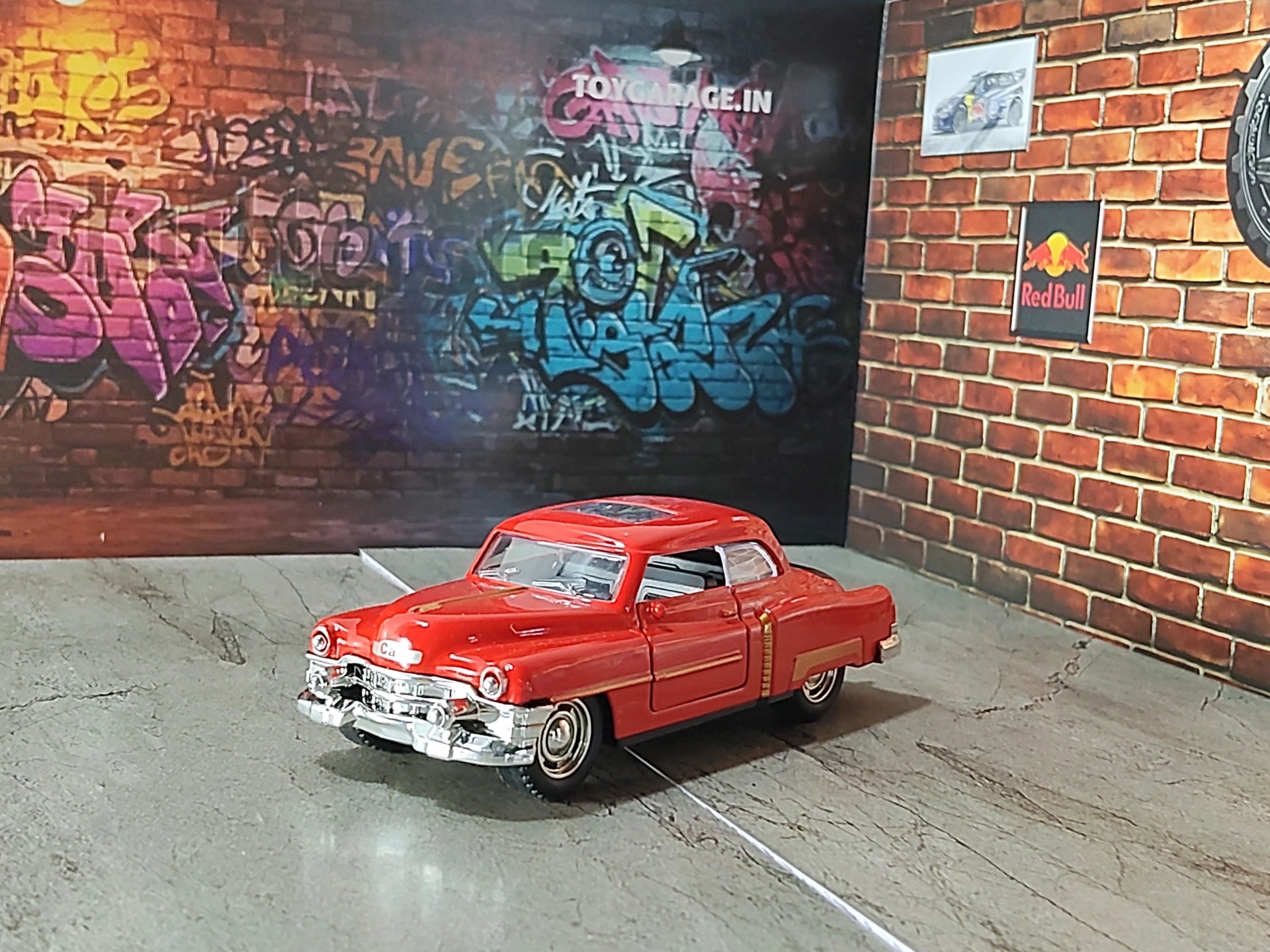 NO:20 1953 CADILLAC COUPE 1:43 SCALE