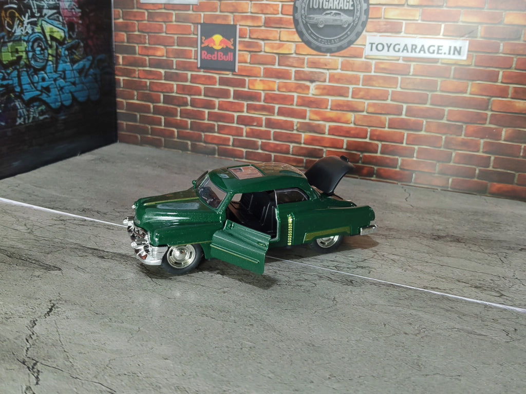 NO:20 1953 CADILLAC COUPE 1:43 SCALE