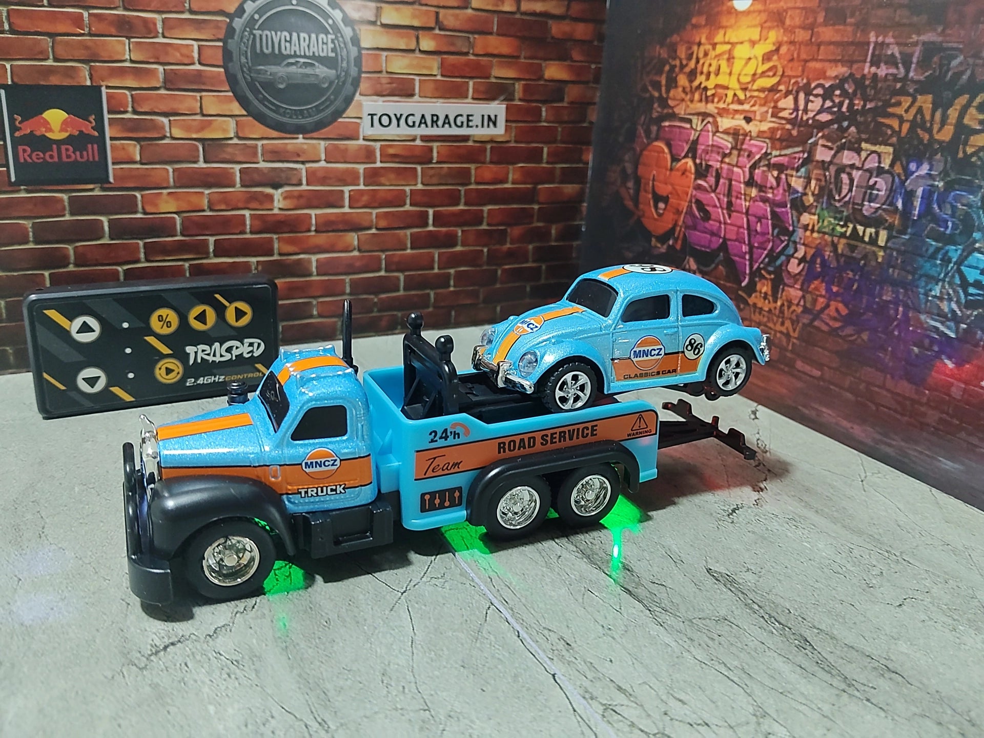 NO:9 TRUCK MINI RC 1: 64 SCALE