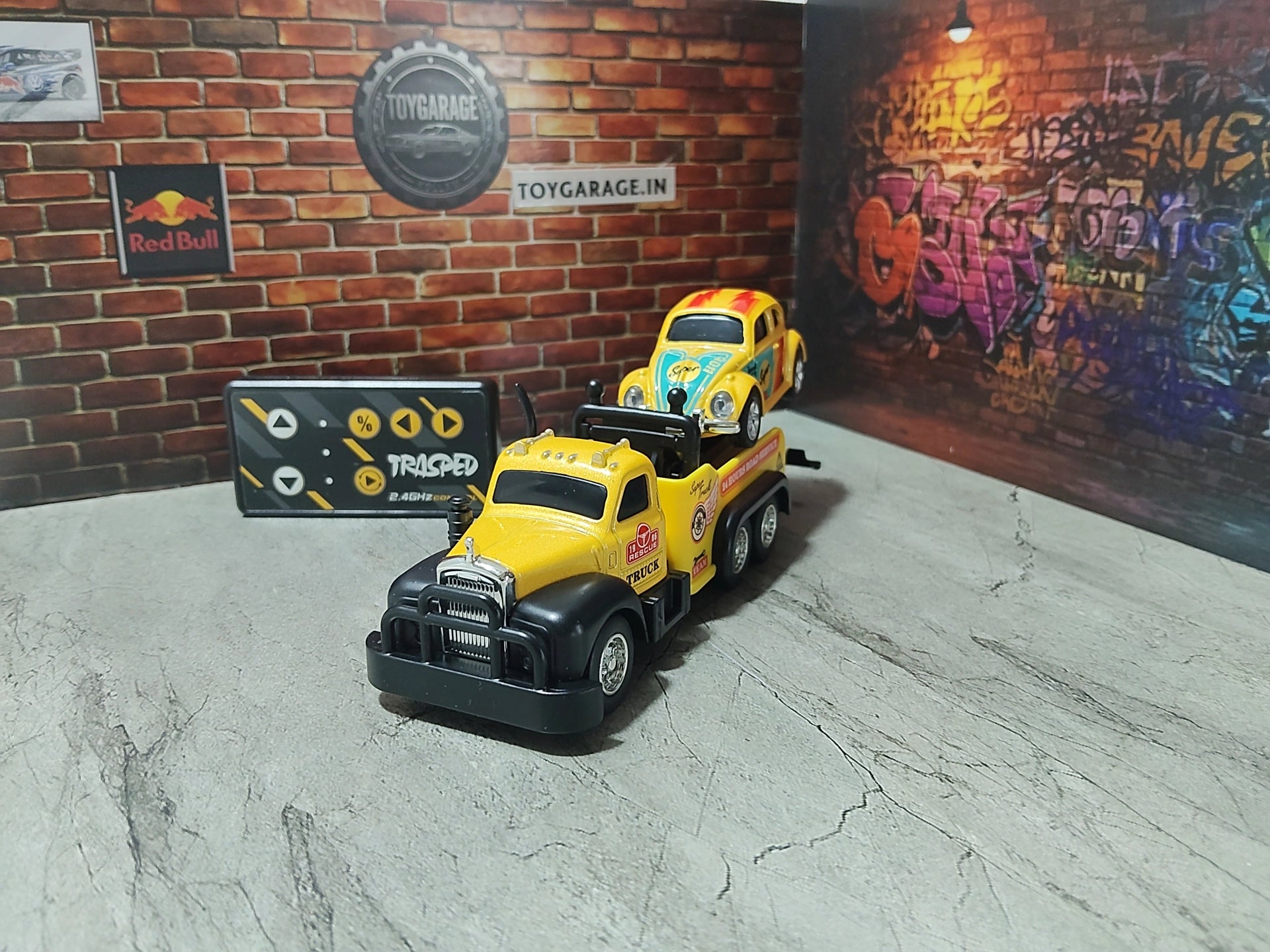 NO:9 TRUCK MINI RC 1: 64 SCALE