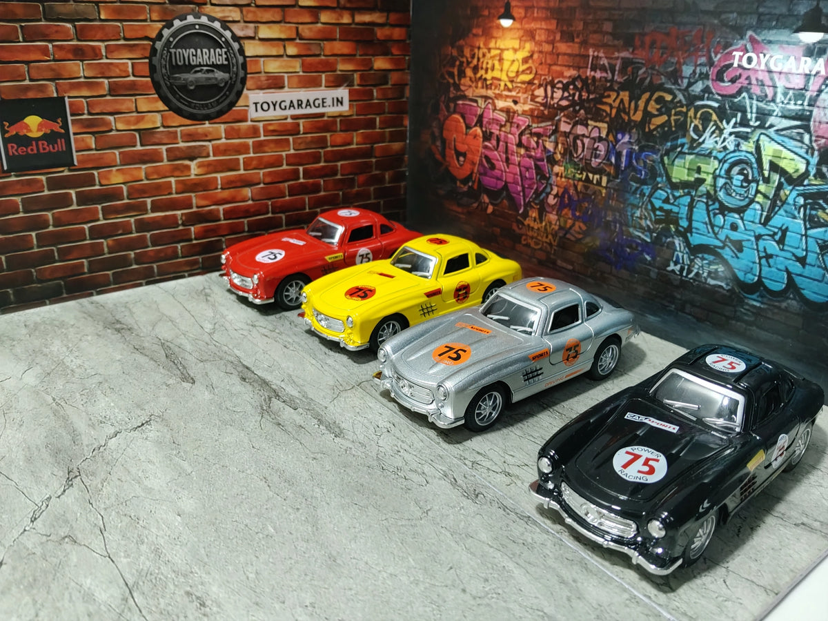 NO:32 BENZ SL 300 1:43 SCALE