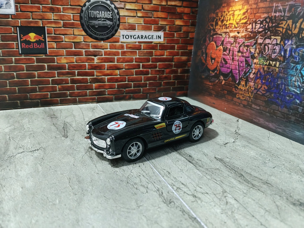 NO:32 BENZ SL 300 1:43 SCALE