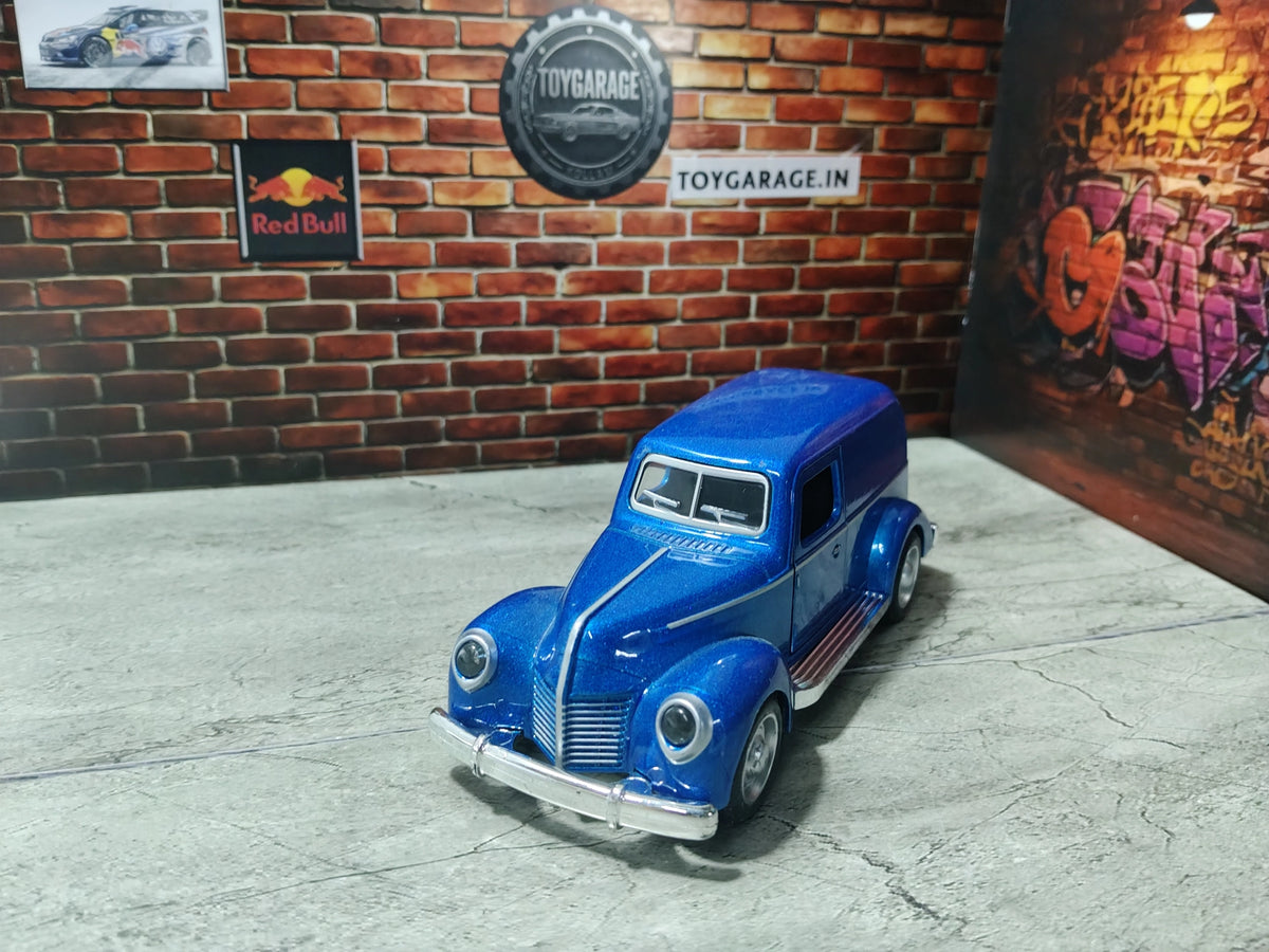 NO:32 FORD SEDAN DELIVERY 1:36 SCALE