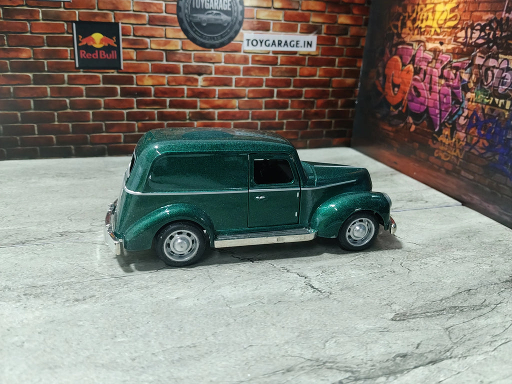 NO:32 FORD SEDAN DELIVERY 1:36 SCALE