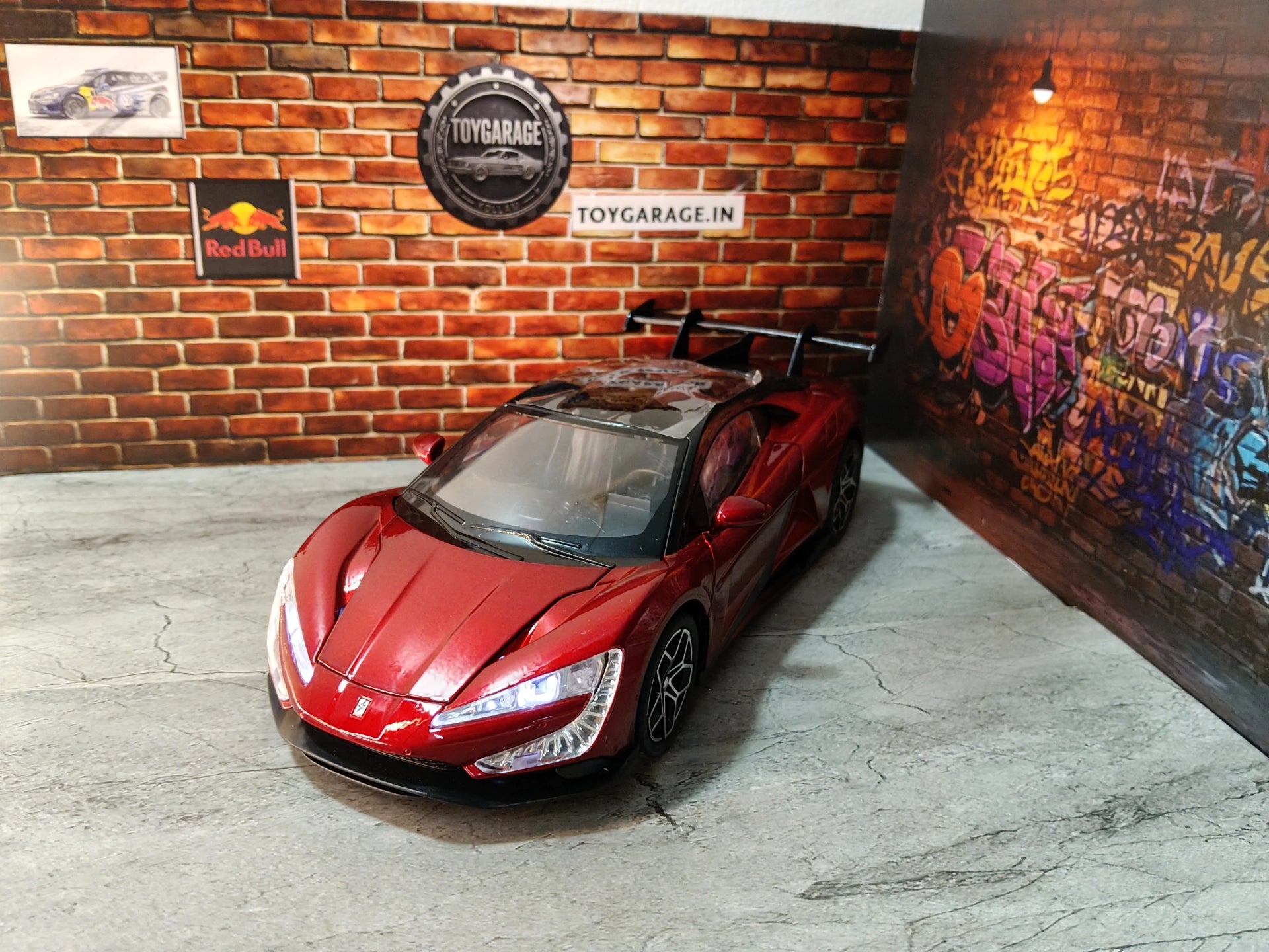 NO:18 BYD YANGWANG U9 1:24 SCALE