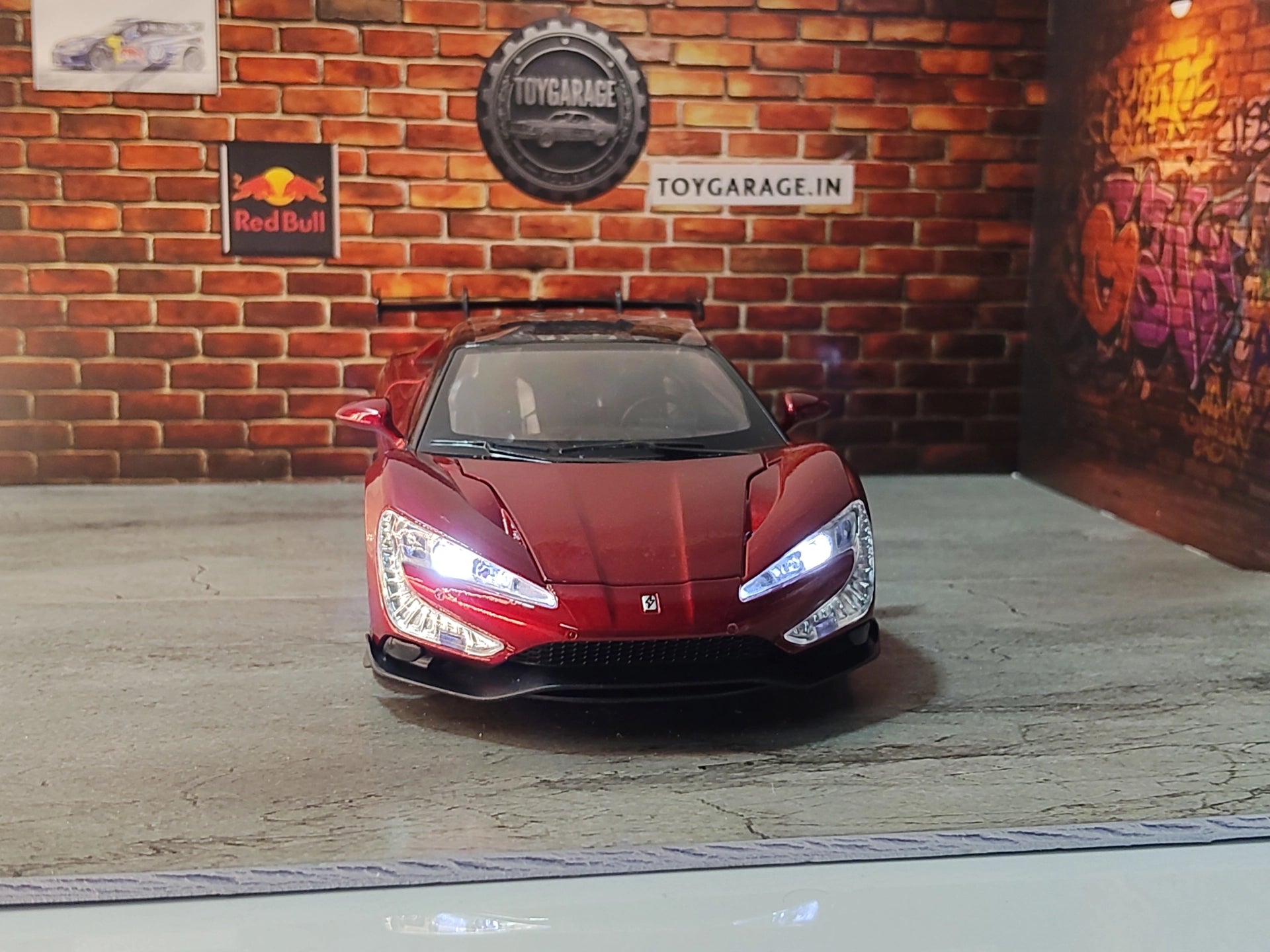 NO:18 BYD YANGWANG U9 1:24 SCALE