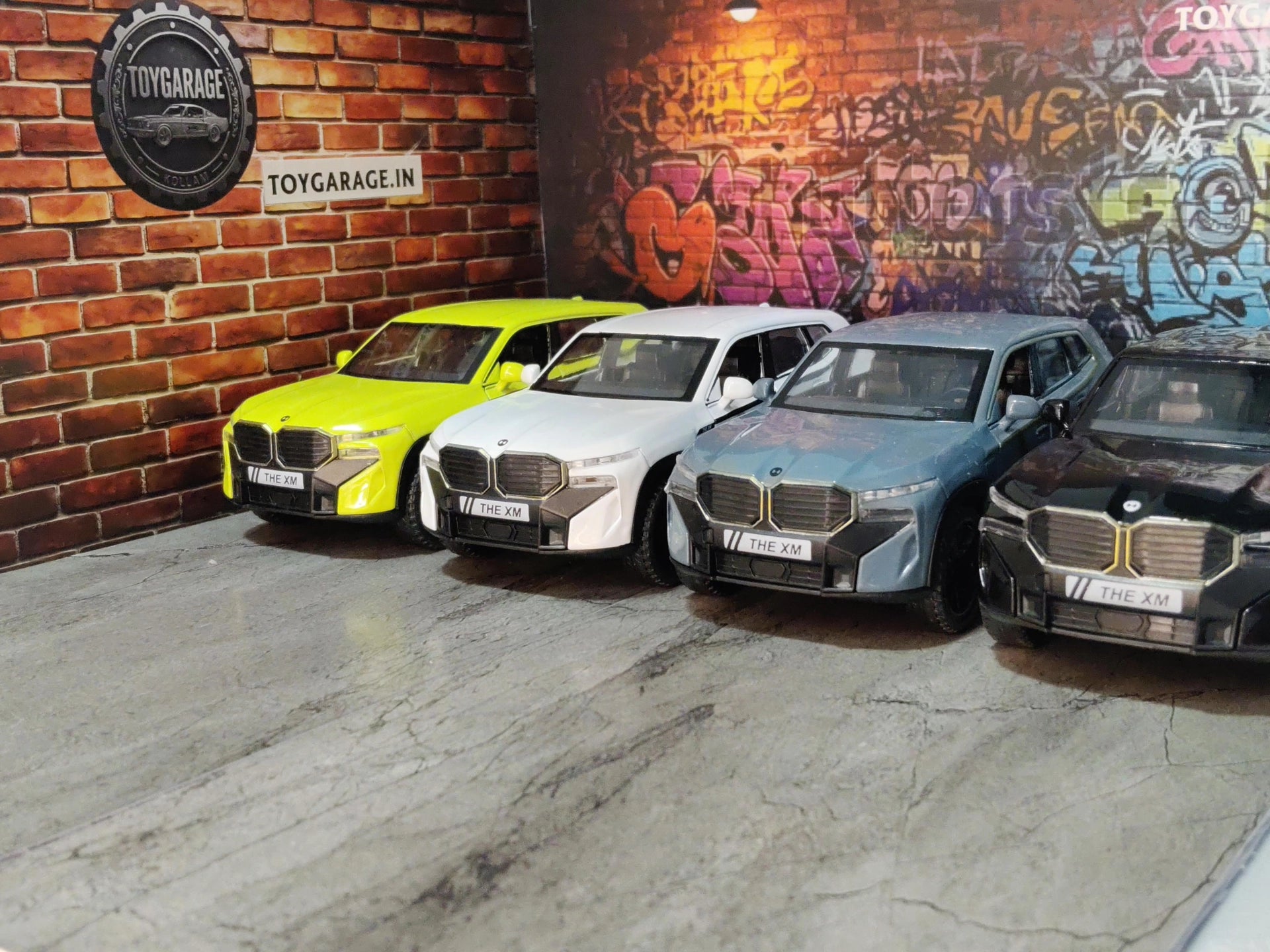 BMW XM (32) ZXY