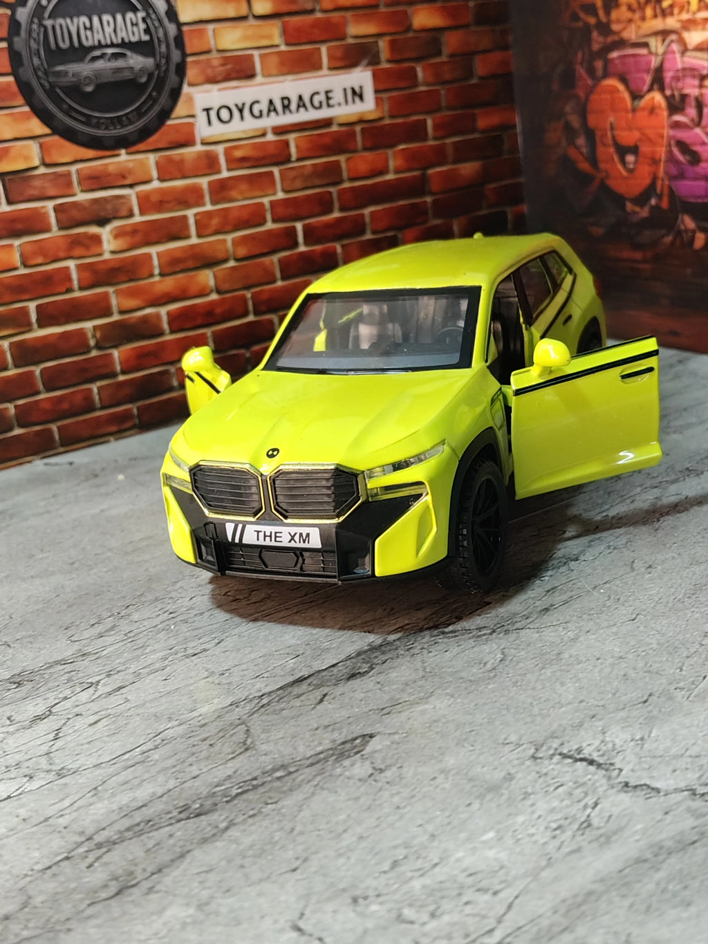 BMW XM (32) ZXY