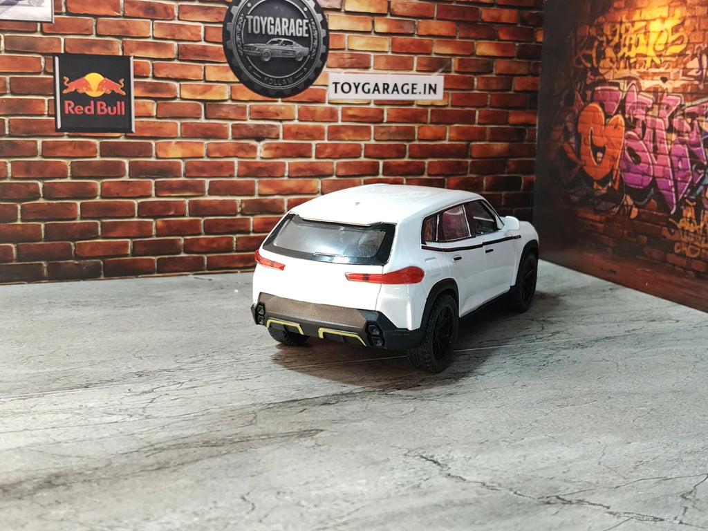BMW XM (32) ZXY