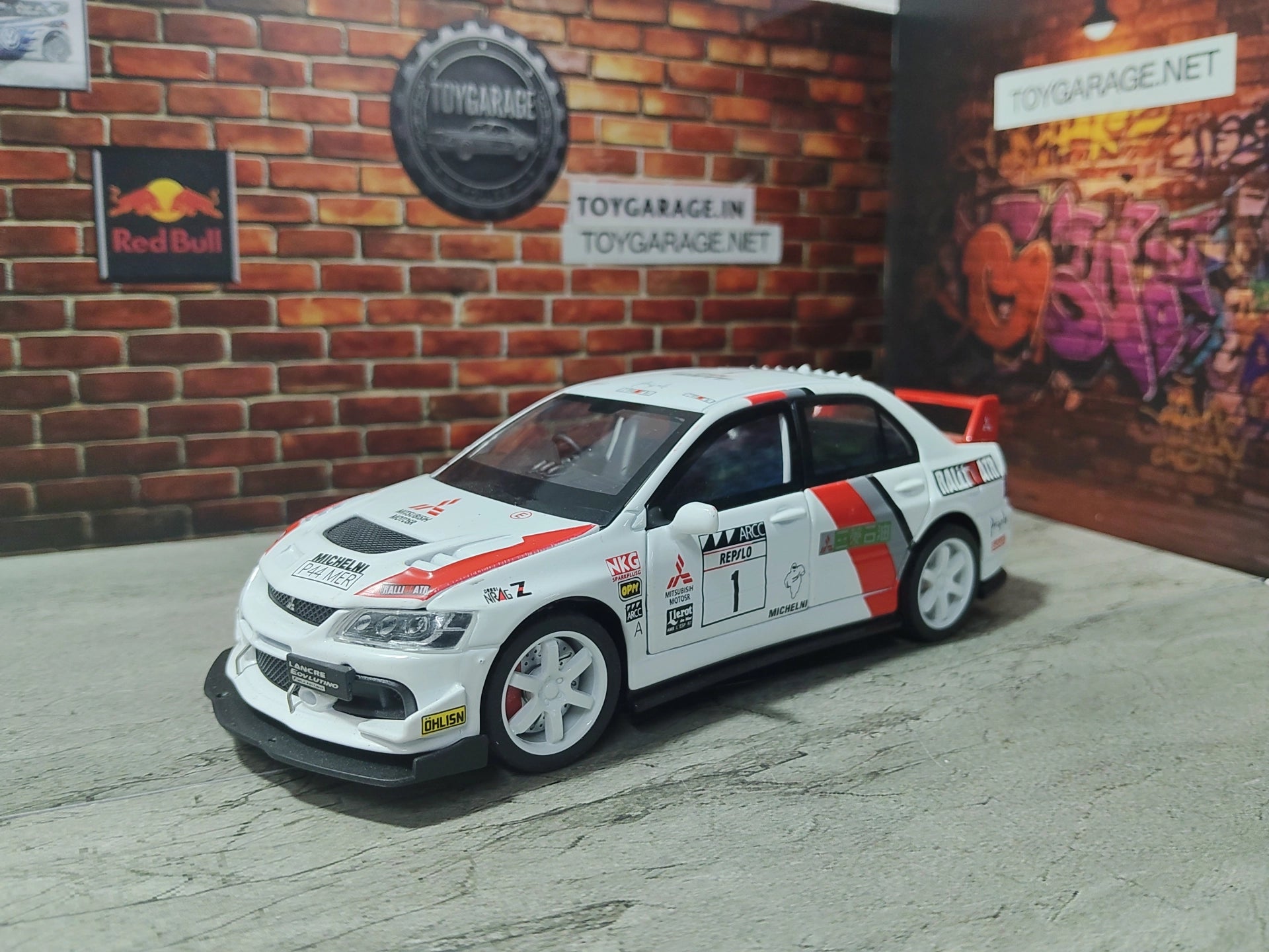 Mitsubishi Lancer evolution rally 32