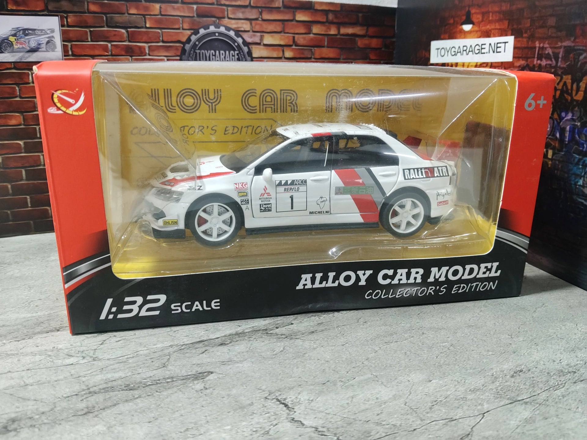 Mitsubishi Lancer evolution rally 32