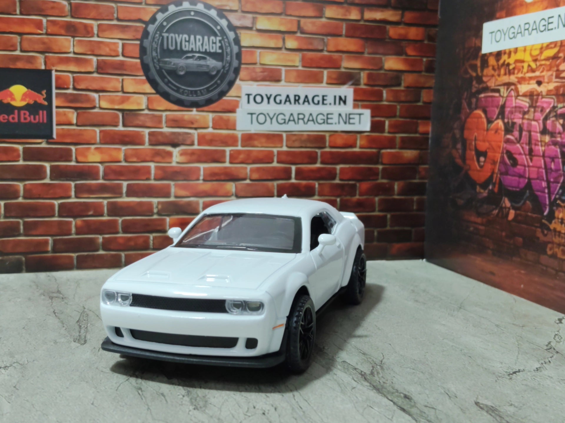 DODGE CHALLENGER zxy 32