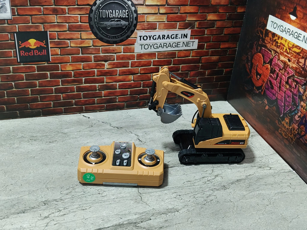 NO:6  EXCAVATOR MINI RC 1:64  SCALE