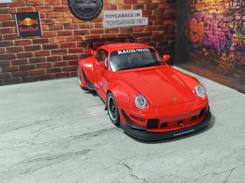NO:8 PORSCHE 911 RWB 1:24 SCALE
