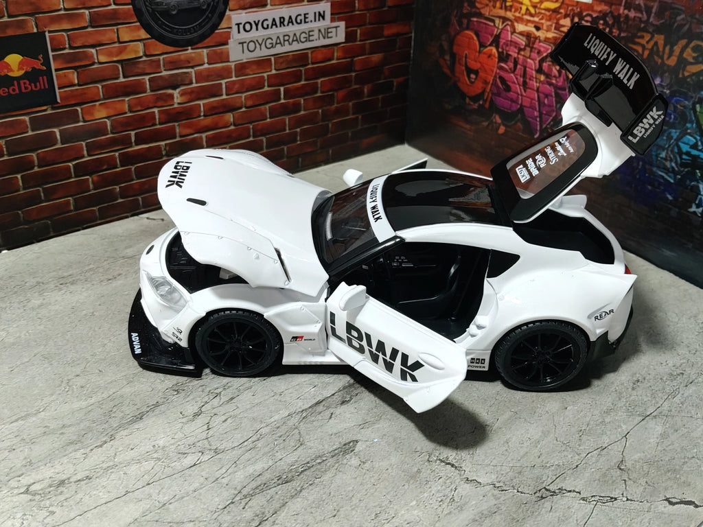 NO:11 SUPRA MARK 5 LBWK 1:24 SCALE