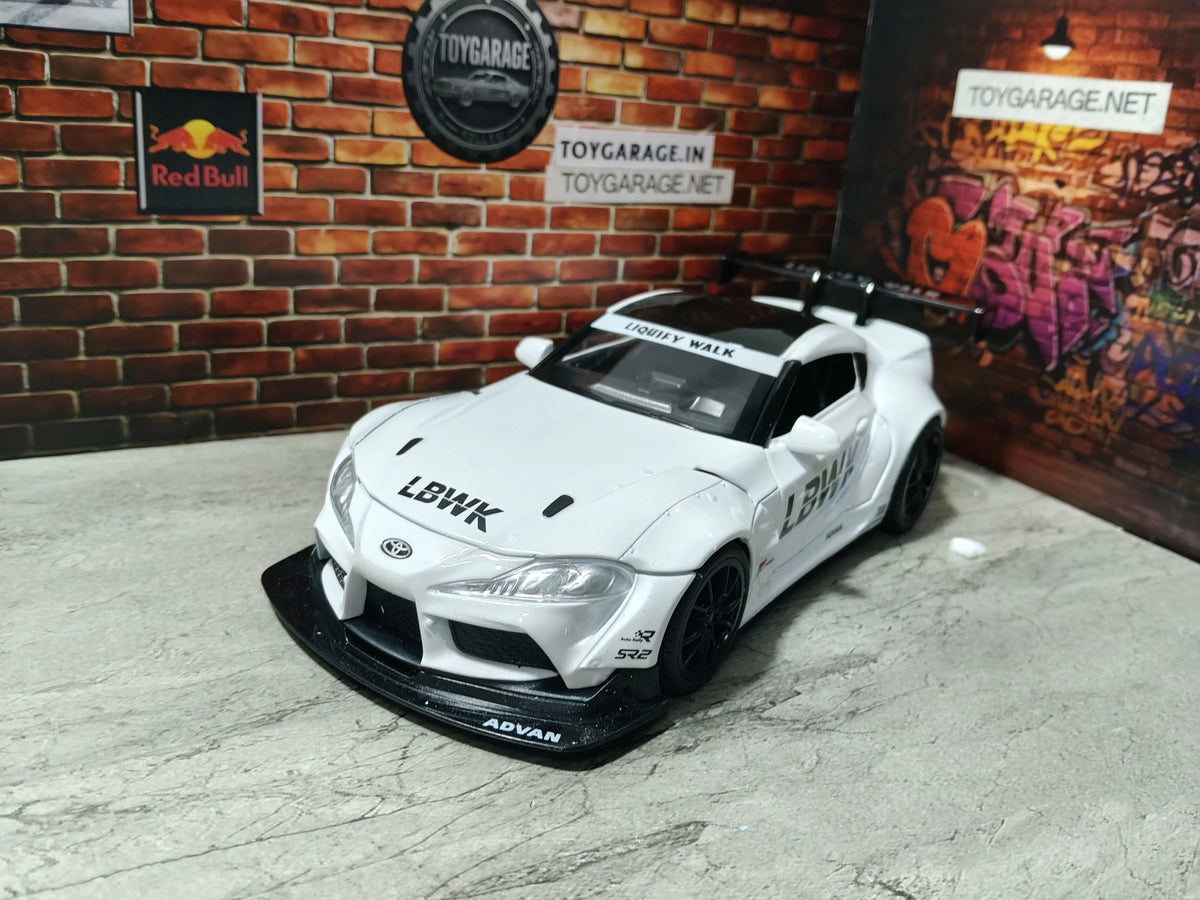 NO:11 SUPRA MARK 5 LBWK 1:24 SCALE