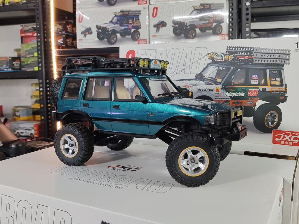 NO:6 JXC LR 1801(LAND ROVER )1:18 SCALE