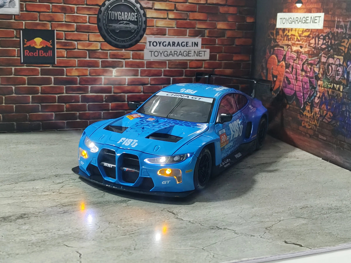 NO:9 BMW M4 GT3 1:24 SCALE