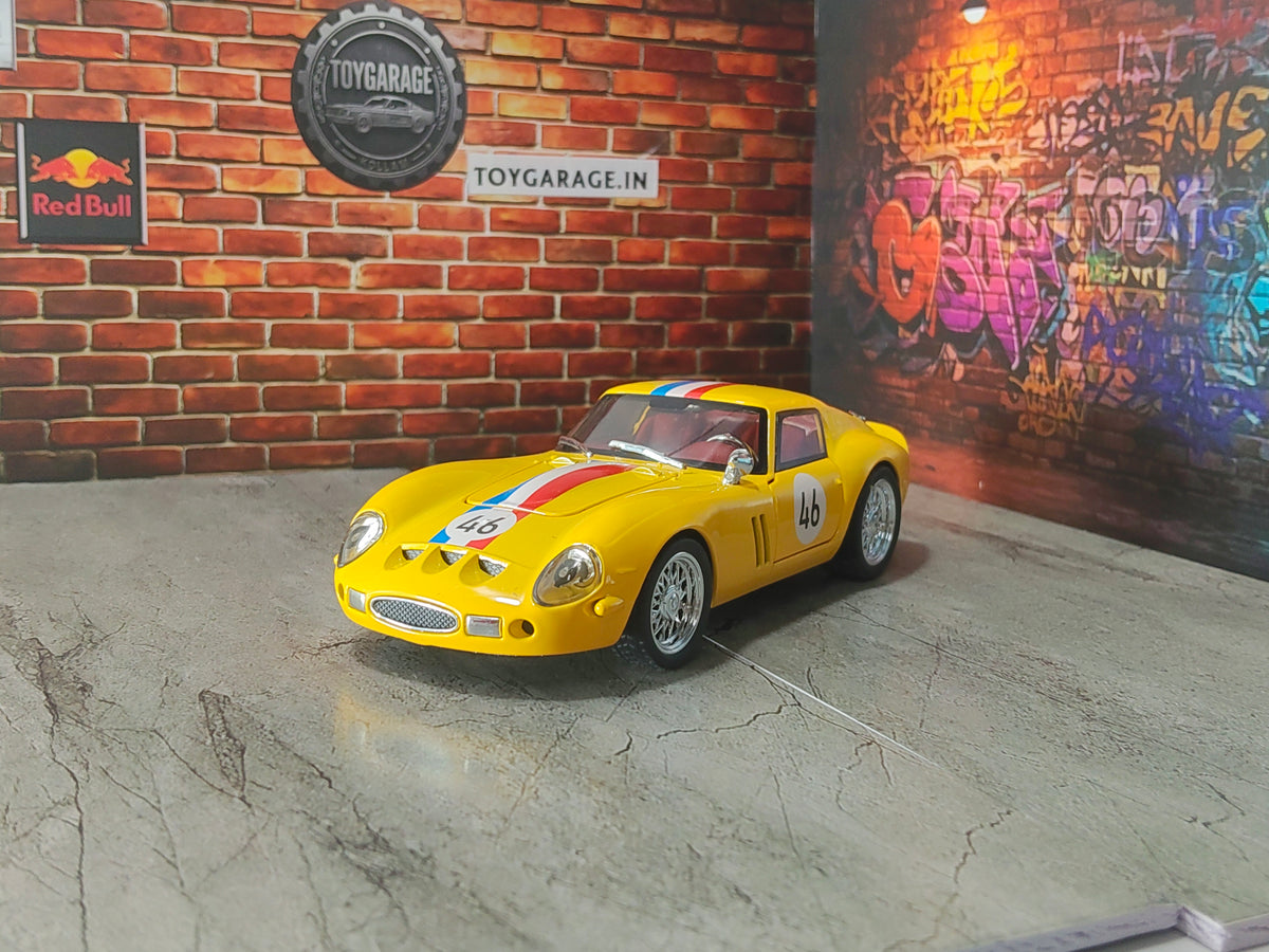 NO:21 FERRARI 250 GTO 1:32 SCALE