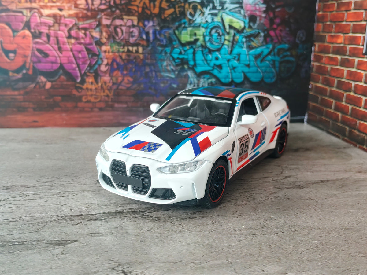 NO:35 BMW M4 RALLY SPEC 1:32 SCALE