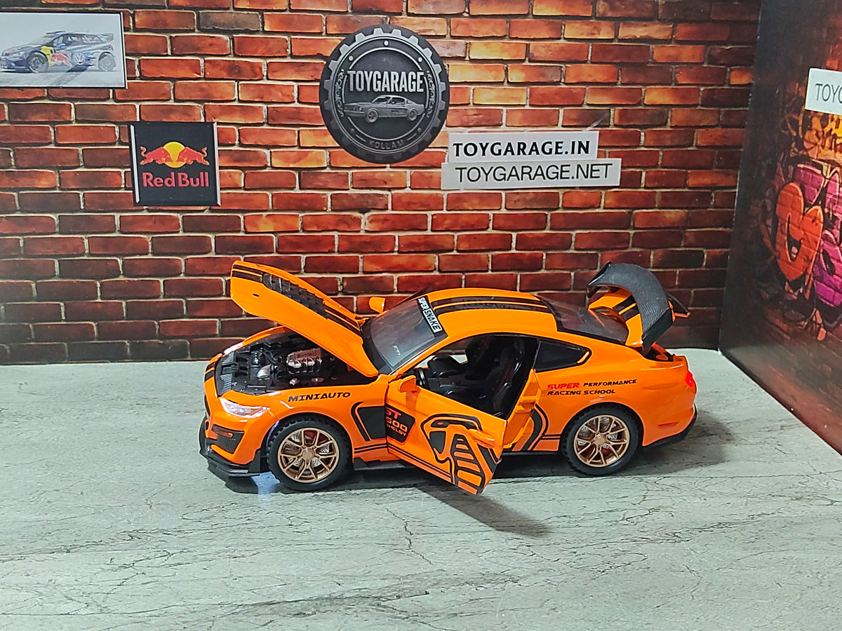 NO:7 MUSTANG SHELBY GT500 1:32 SCALE