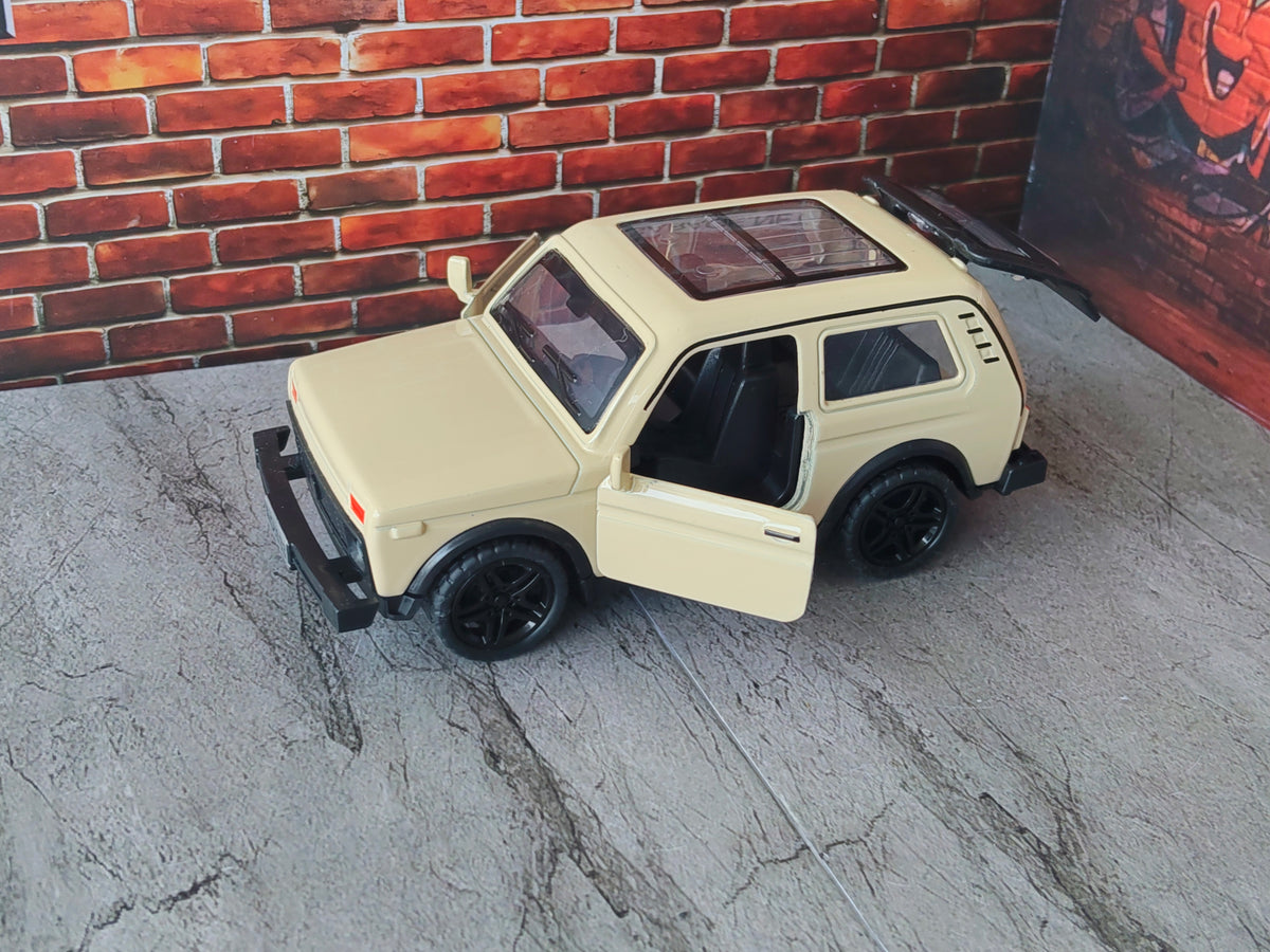 NO:40 LADA NIVA 1:36 SCALE