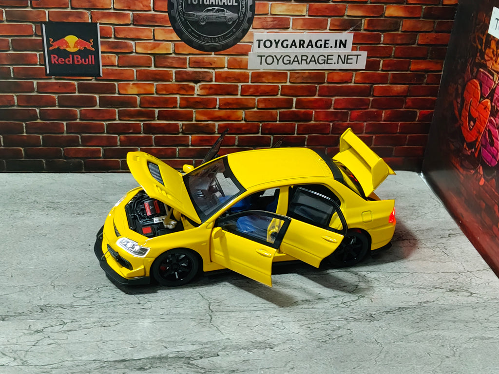 NO:15 MITSUBISHI LANCER EVOLUTION 1:32 SCALE