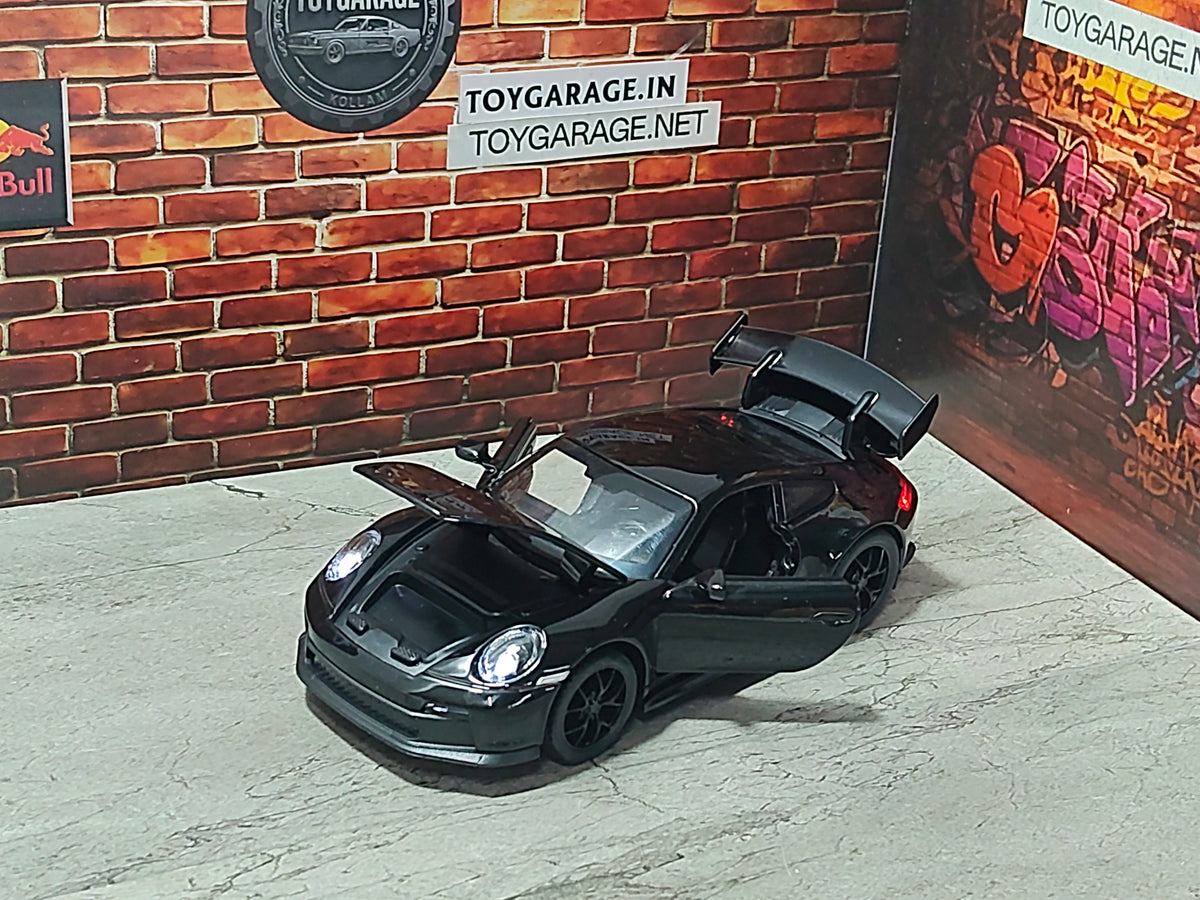 NO:12 PORSCHE 911 GT3 1:32 SCALE