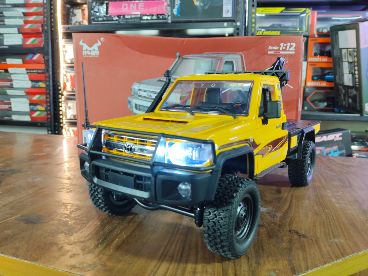NO:10 TOYOTA LAND CRUISER LC 79 MN-82T 1:12 SCALE