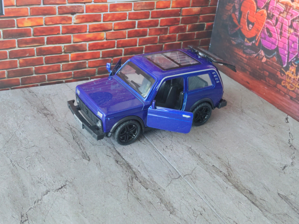 NO:40 LADA NIVA 1:36 SCALE