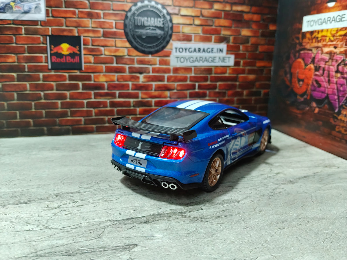 NO:7 MUSTANG SHELBY GT500 1:32 SCALE