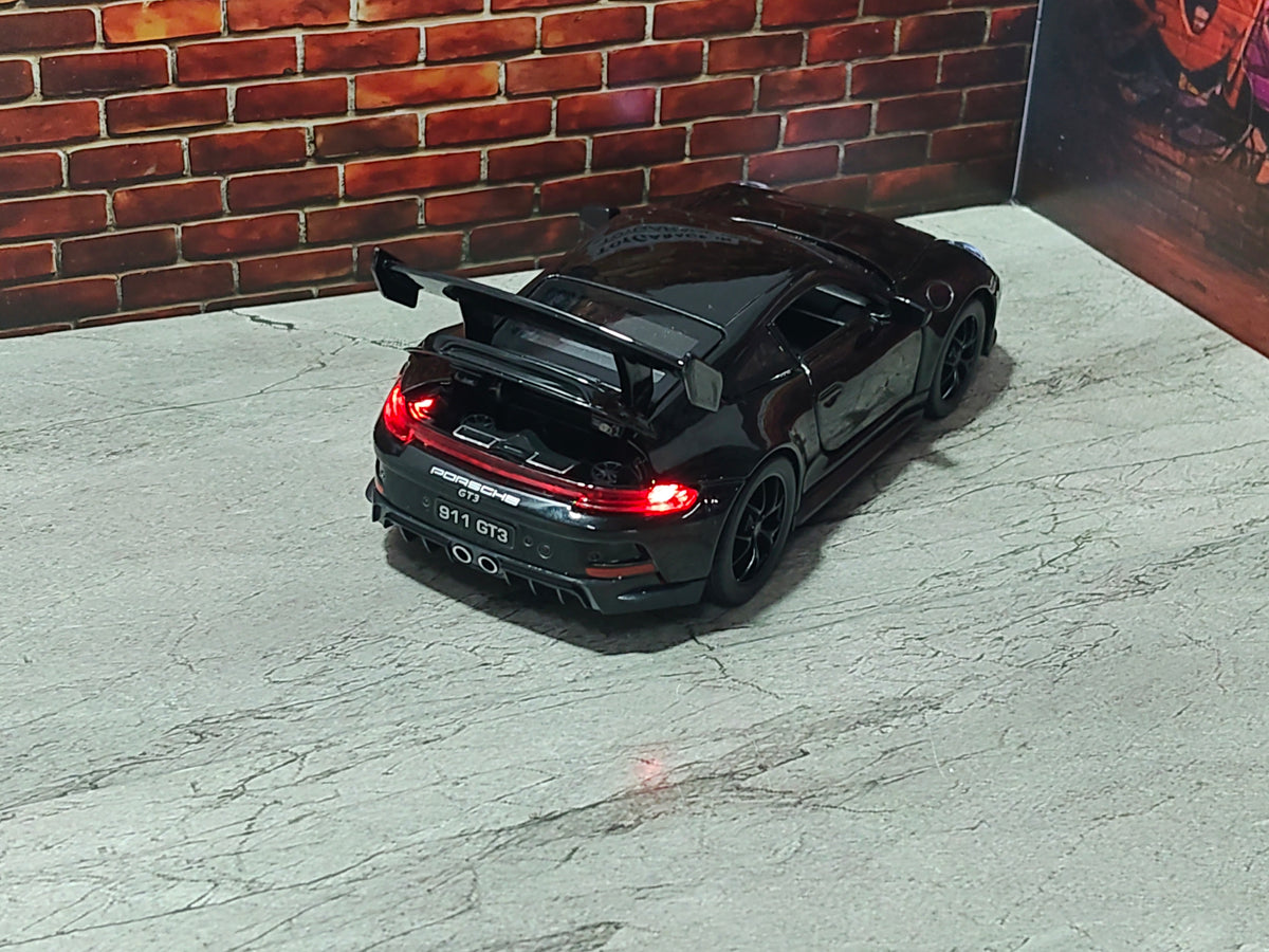 NO:12 PORSCHE 911 GT3 1:32 SCALE