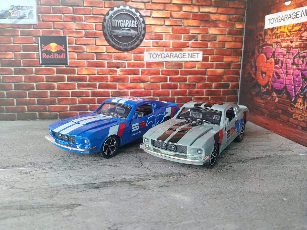 NO:76 1967 FORD MUSTANG 1:36 SCALE