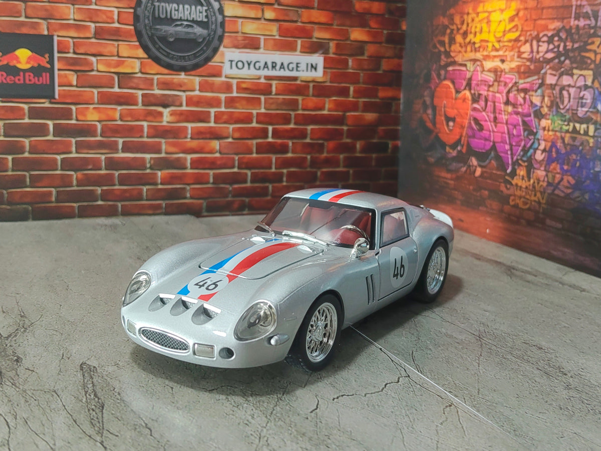 NO:21 FERRARI 250 GTO 1:32 SCALE