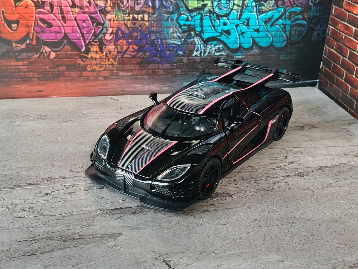 NO:29 KOENIGSEGG ONE 1:32 SCALE