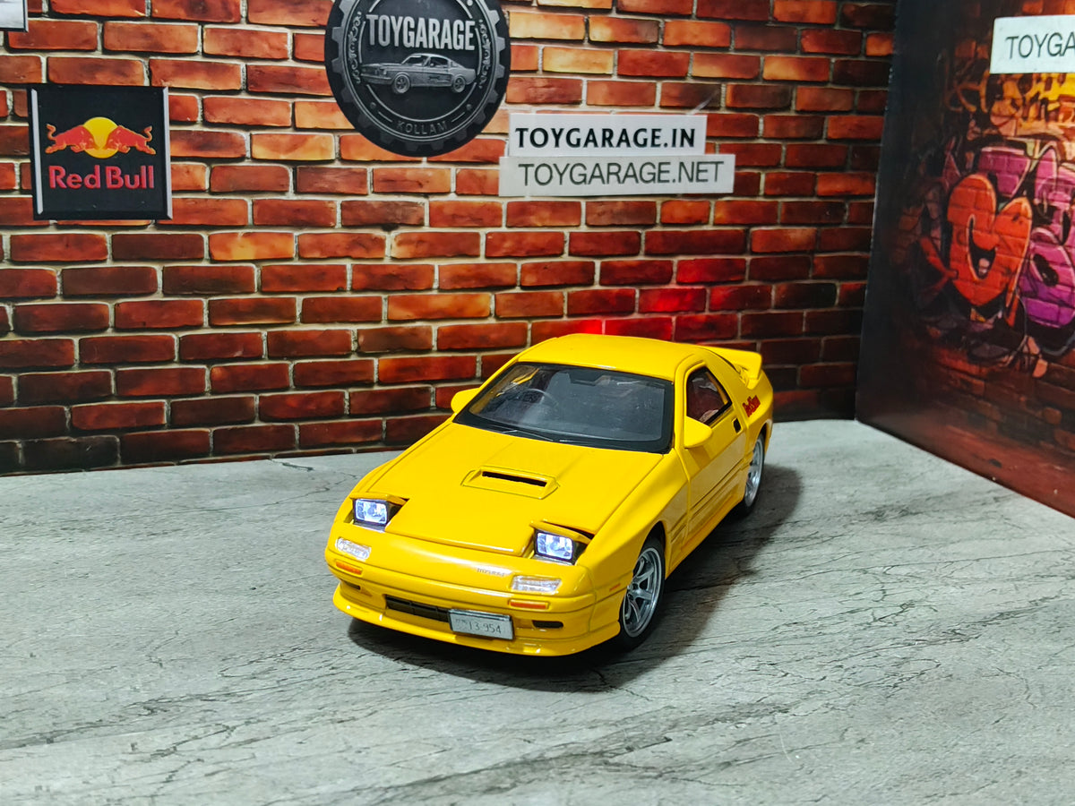 NO:8 MAZDA RX 1:32 SCALE