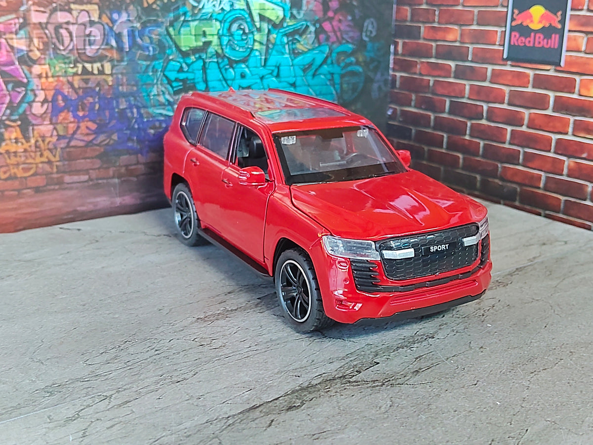 NO:39 TOYOTA LAND CRUISER LUMO 1:32 SCALE
