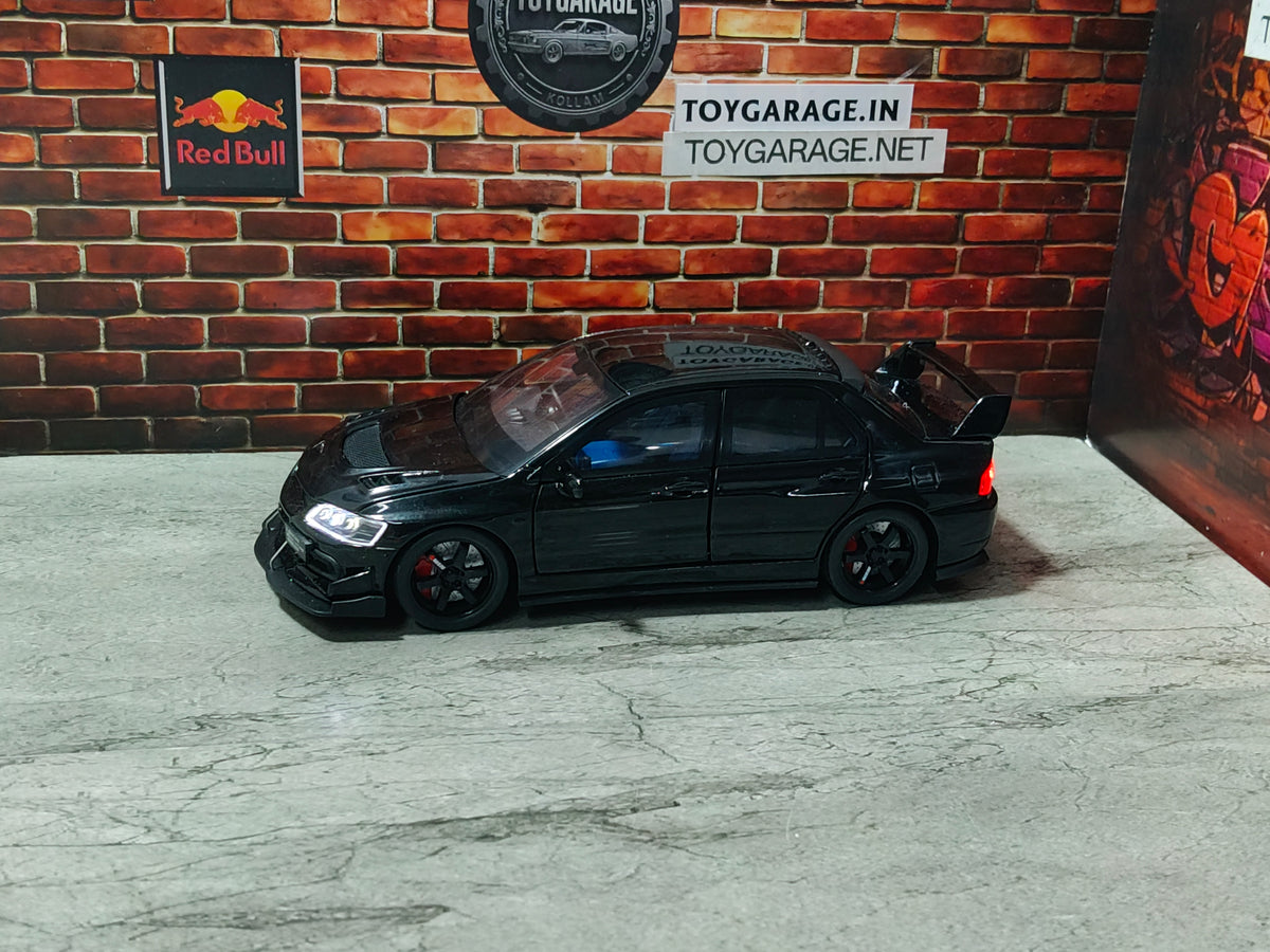 NO:15 MITSUBISHI LANCER EVOLUTION 1:32 SCALE