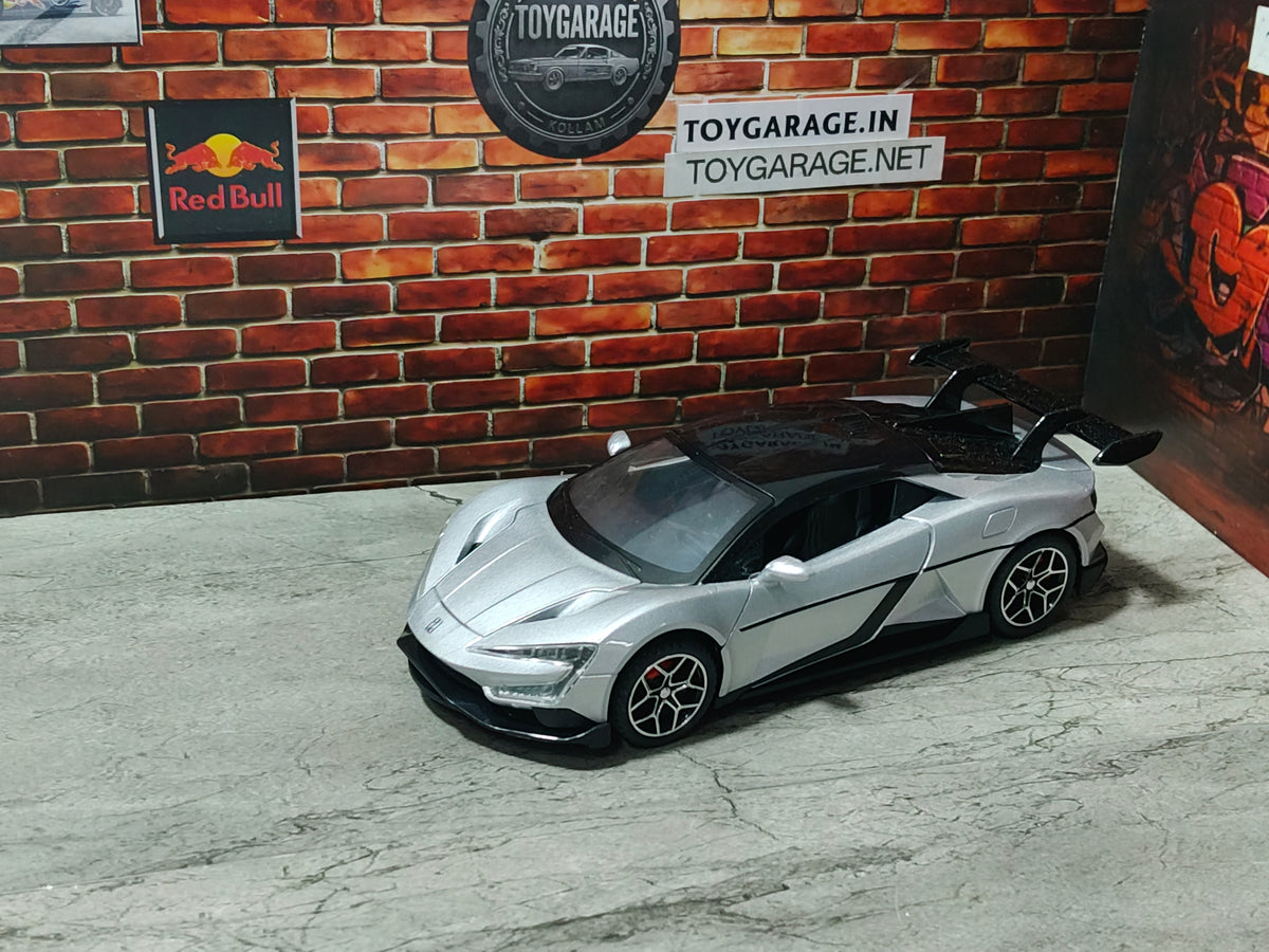 NO:38 BYD YANGWANG V9 1:32 SCALE