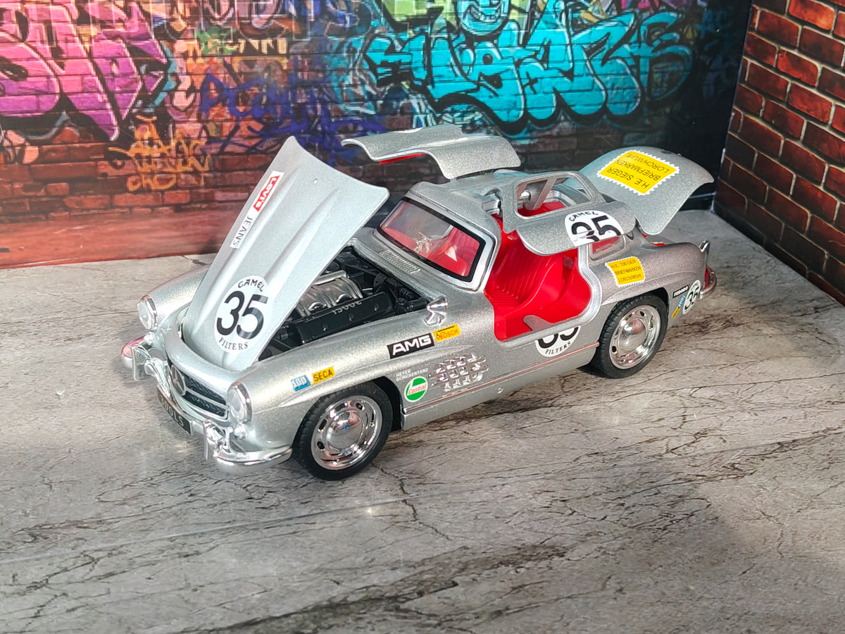 NO:36 MERCEDES BENZ SL300 RALLY 1:32 SCALE