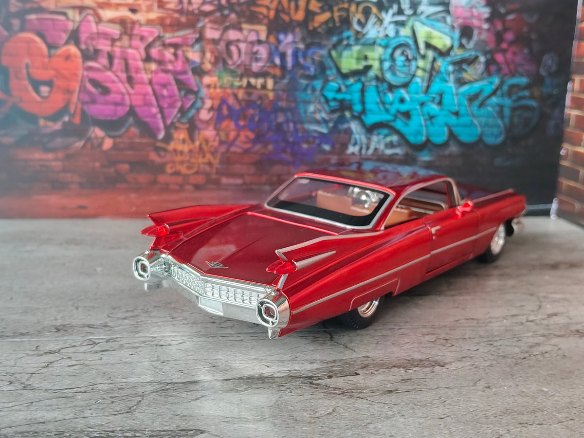 NO:33 CADILLAC 1:32 SCALE