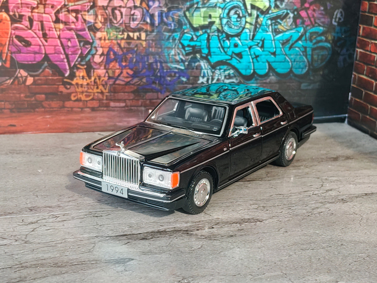 NO:22 ROLLS ROYCE SILVER SPUR 1:32 SCALE