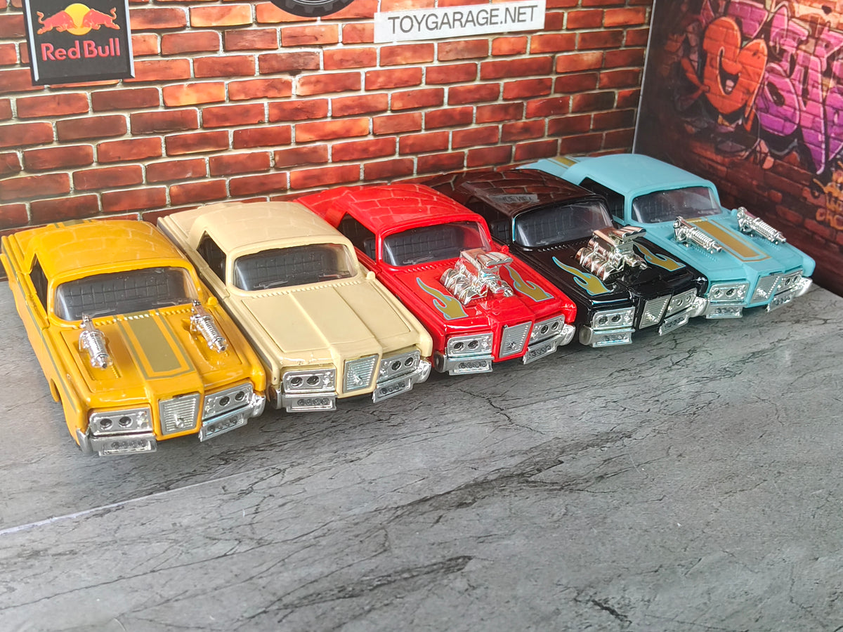 NO:73 1966 CHRYSLER IMPERIAL 1:36 SCALE