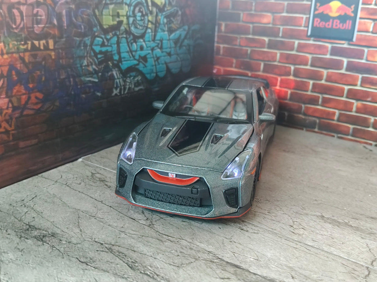 NO:30 NISSAN GTR R35 1:32 SCALE
